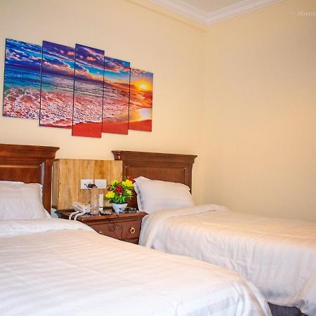 Choice Guest House 2 Адис Абеба Екстериор снимка