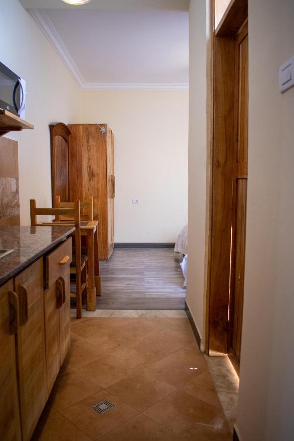 Choice Guest House 2 Адис Абеба Екстериор снимка