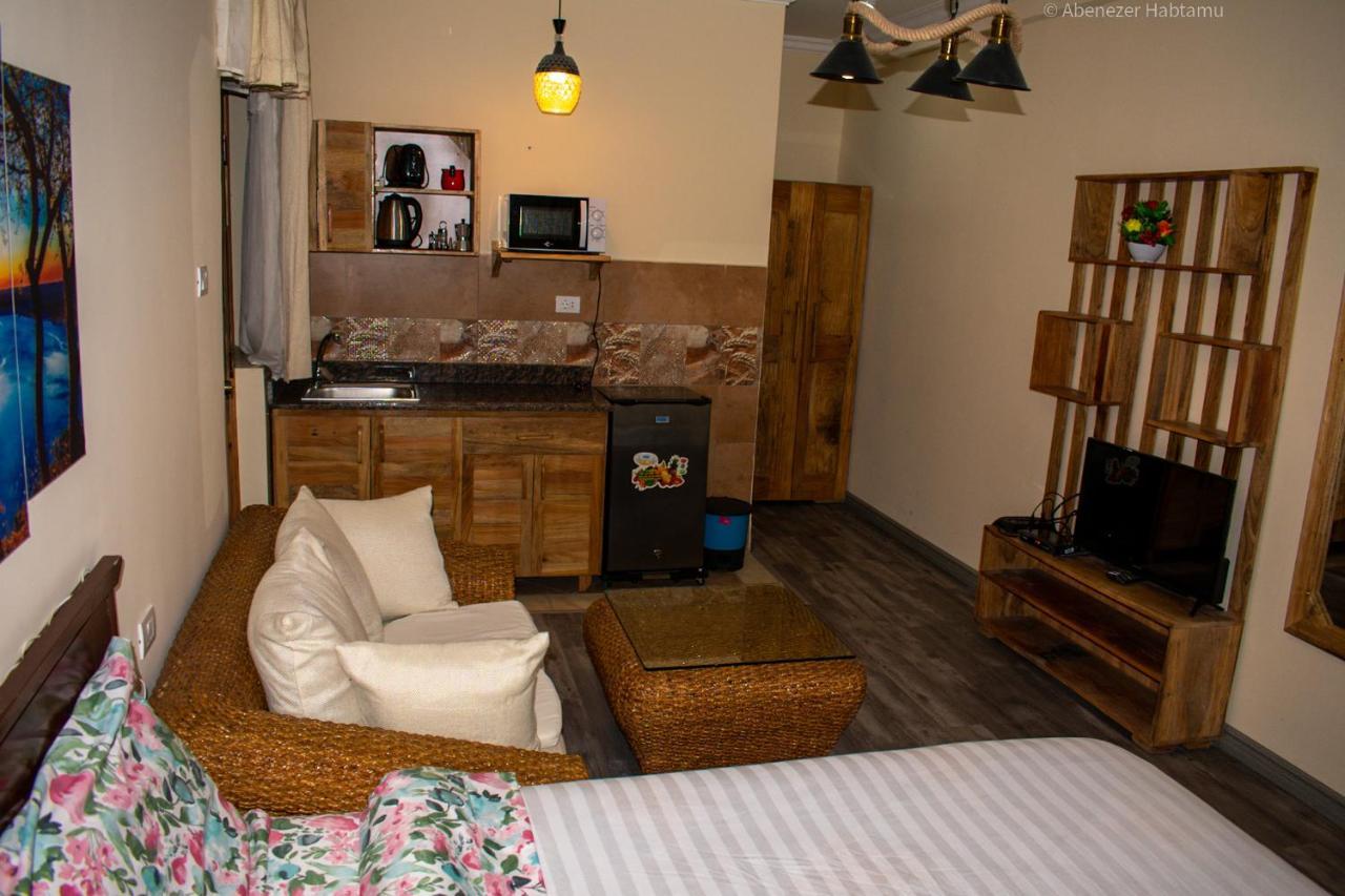 Choice Guest House 2 Адис Абеба Екстериор снимка