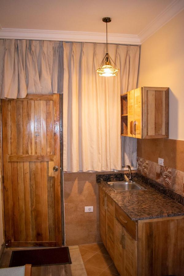 Choice Guest House 2 Адис Абеба Екстериор снимка