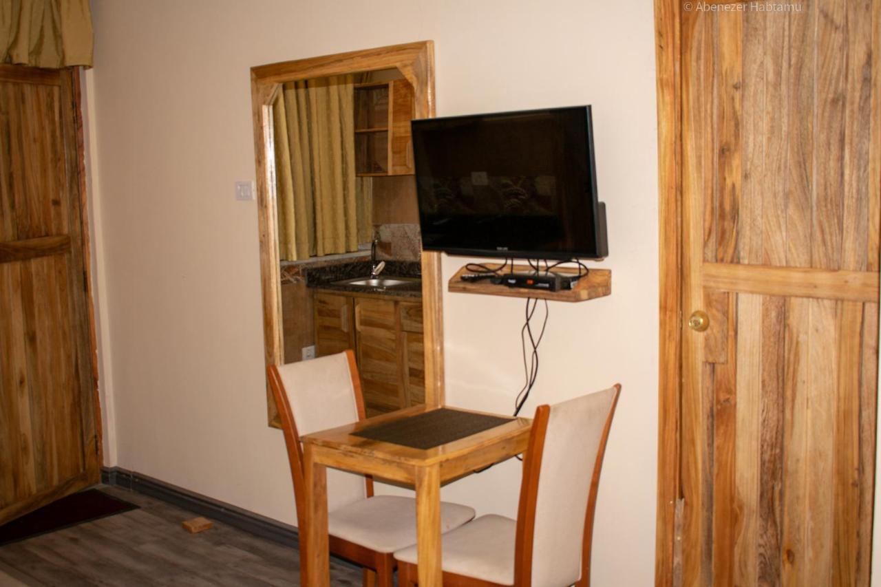 Choice Guest House 2 Адис Абеба Екстериор снимка