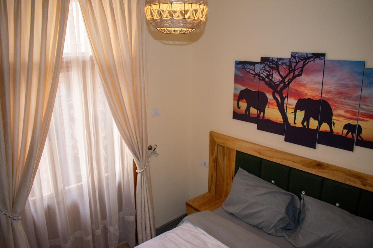 Choice Guest House 2 Адис Абеба Екстериор снимка